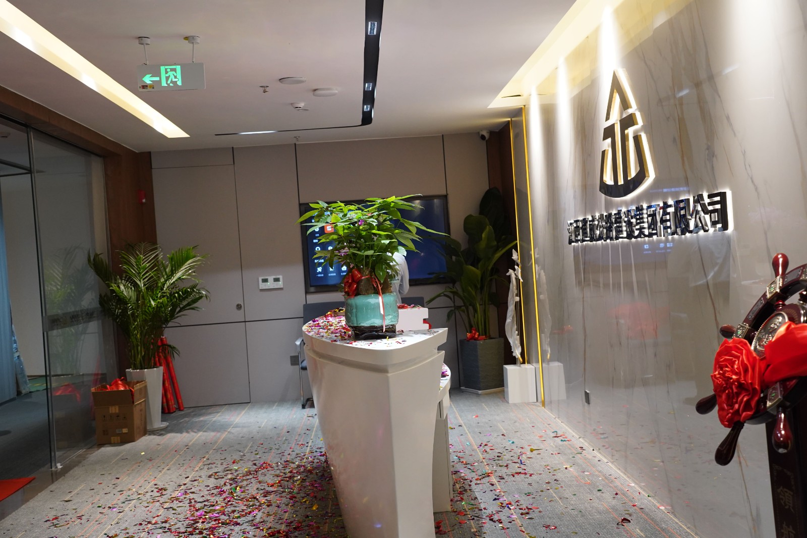 DSC01001-min.JPG